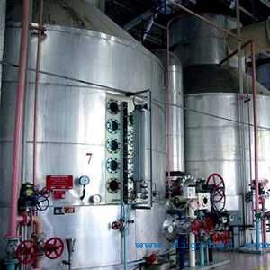 煮糖罐除銹清洗機(jī)-高效煮糖罐除銹設(shè)備-高壓水射流煮糖罐除銹方案